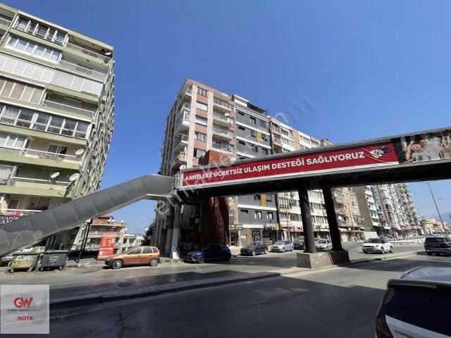 İzmir Konak Altıntaş Cadde Üzeri Körfez Manzaralı Satılık Daire!