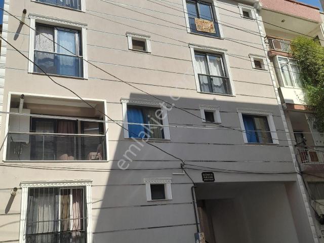 İzmir Konak Güneşli Mah De 1+1 Lüks Doğalgazlı, Asansörlü Temiz Daire 22 000 Tl