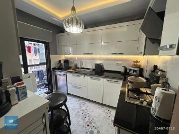 İzmir Konak Güneşli Mahallesi satılık ara kat 3+1 daire