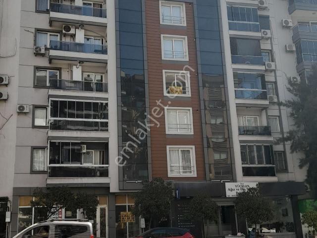 İzmir Konak Eşrefpaşa Cadde Üzerinde 3+1,doğalgazlı, Asansörlü, Otoparklı, Lüks Daire
