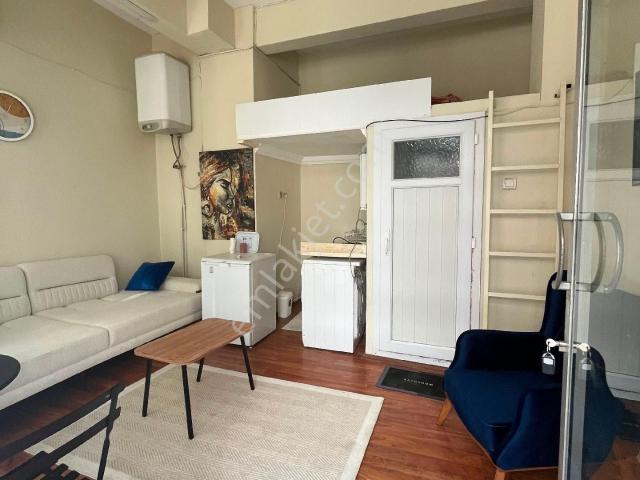 İzmir Konak Kılıçreis Mah. Esyalı Kiralik 1+0 Stüdyo Daire