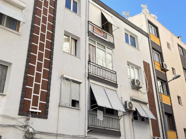 İzmir Konak Karantina Mahallesi Kiralık 2+1 Daire