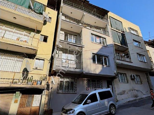 İzmir Konak Murat Mah. Balkonlu 2+1 Kapalı Mutfak Kiralık Daire