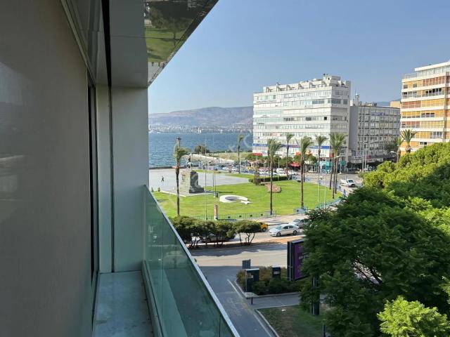 İzmir Konak Swiss Otel Karşısı Satılık 2+1 Daire