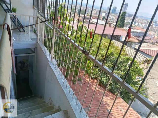 İzmir Konak Temaşalık Mahallesinde Satılık 2 Katlı Müstakil