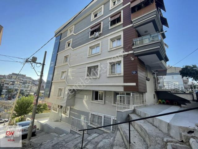İzmir Konak Zafertepe Mahallesinde 1+1 Eşyalı Daire!