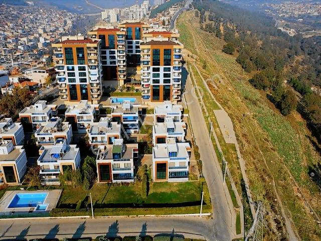 İzmir Körfezi Manzarası,,4+1 Teraslı Ultra Lüx Harika Bir Mülk