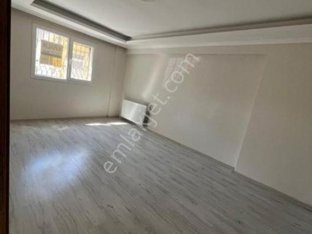İzmir Kazım Karabekir Mah. Yeni Binada 2+1 Doğalgazlı Otoparklı