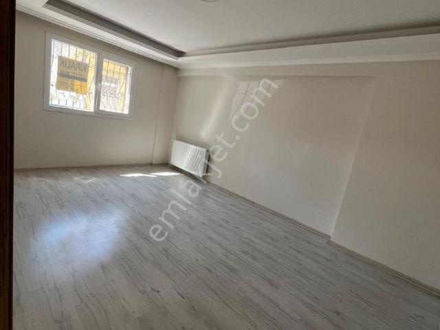 İzmir Kazım Karabekir Mah. Yeni Binada 2+1 Doğalgazlı Otoparklı