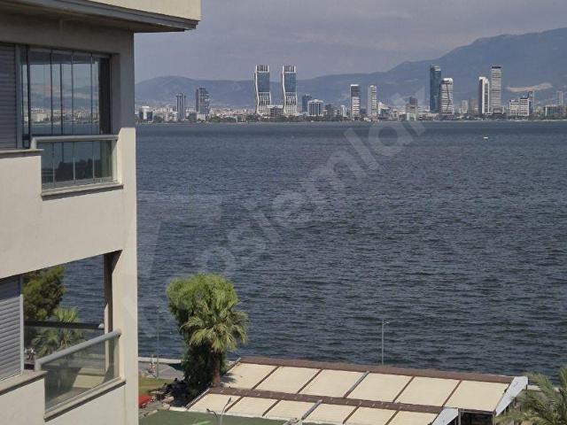 İzmir Karşıyaka Alaybey yalı deniz sıfır bina satılık daire ler