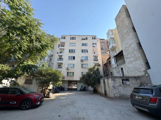 İzmir Karşıyaka Bahariyede Doğalgazlı 2+1 Kiralık Daire