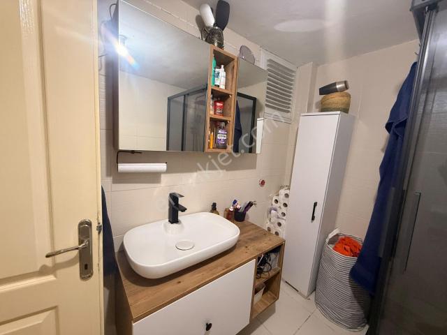 İzmir Karantina'da 3+1 Satılık Bakımlı Daire