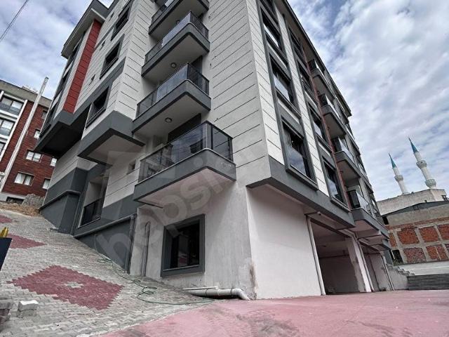 İzmir Karabağlar Vatan Mah. Sıfır Lüks Eşyalı 1+1