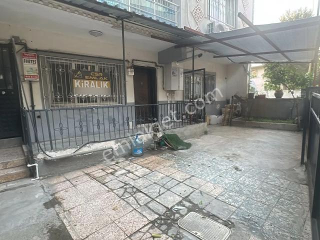 İzmir Karabağlar Sarıyer Mahallesi'nde Kiralık 2+1 Bahçe Katı
