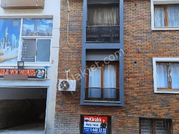 Buca, İzmir ili, Ege Bölgesi - Spor salonu