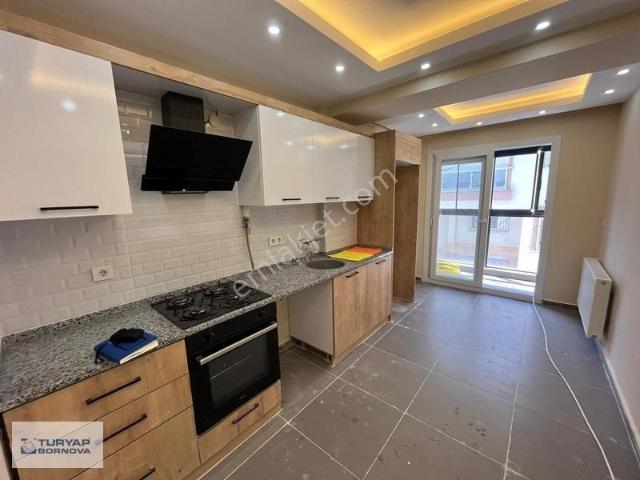 İzmir Çiğli Şirintepede Kiralık 5+1 Daire