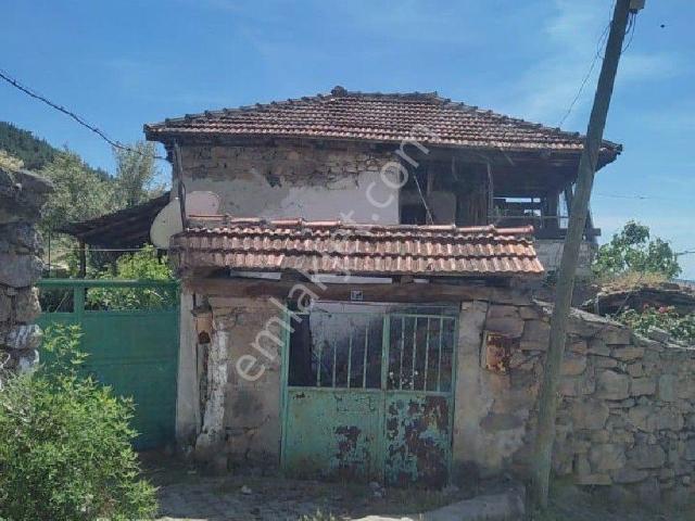 İzmir İli Kınık Mustaklar Koyu 127 M2 Müstakil Taş Evimiz Yeni Sahibini Bekliyor
