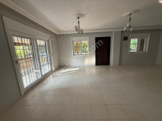 İzmir Özdere'de Deniz Tarafında 4+1 Kiralık Villa