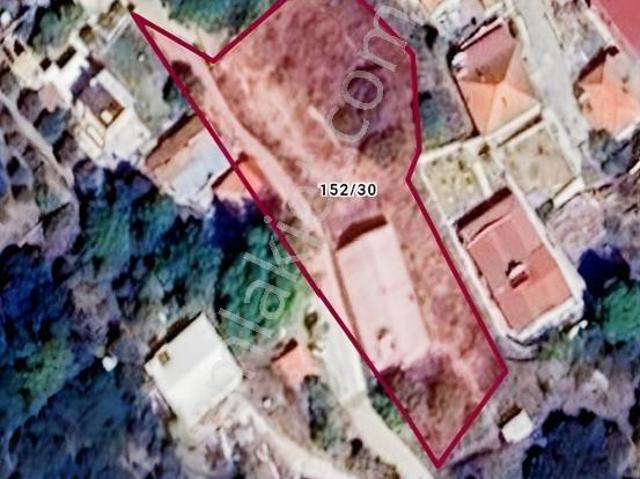 İzmir Menderes Ahmetbeyli Köyiçi İmarlı Satlık Bahçeli Kargir Ev