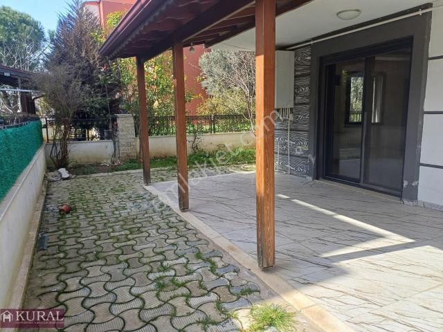 İzmir Menderes Kemalpaşada4+1doğalgazlı Bahçeli 3wc Banyo Villa