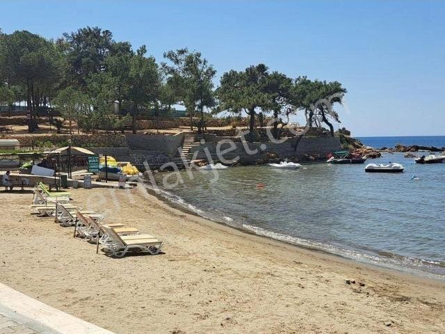 İzmir Menderes Özdere De Denize Yakın Yazlık Ve Kışlık İçin Uygun Ev 4 +1 Otoparklı Ferah Bir Yerde