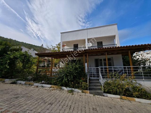 İzmir Menderes Yoncaköy Satılık 2+1 Dublex Yazlık Villa