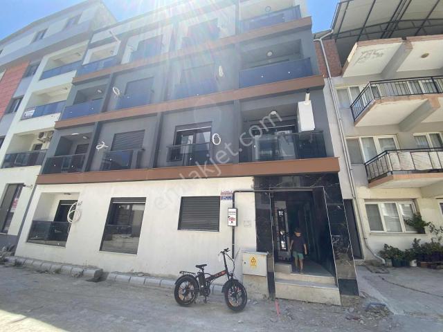 İzmir Menemen Seyrek Merkezde Satılık 2+1 Daire