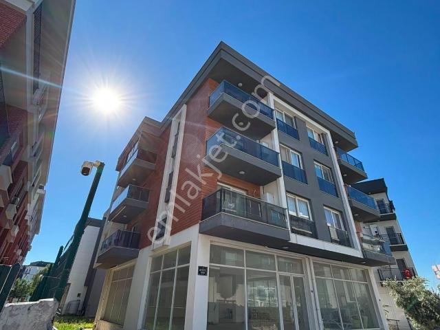 İzmir Menemen Seyrek Merkezi Konumda Eşyalı Kiralık 1+1 Daire