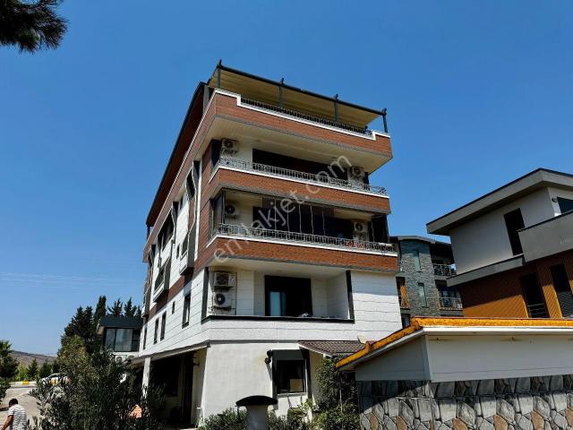 İzmir Seferihisar Ürkmez De Satılık Zemin Kat 1+1 Daire