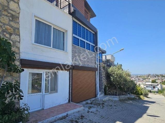 İzmir Seferihisar Zümrütevler Sitesinde 1+1 Eşyalı Kiralık