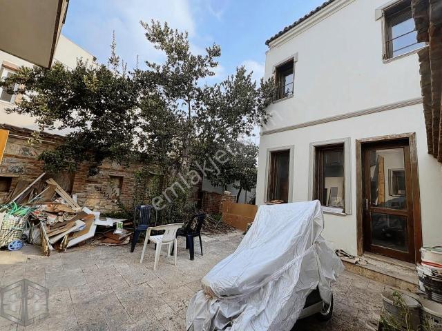 İzmir Selçuk Kalinger Cad Ticari Ruhsatlı Satılk 2 Bağımsz Daire