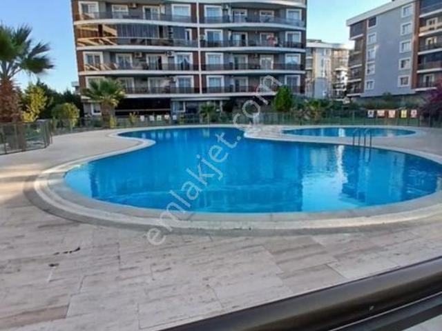 İzmir Torbalı Da Havuzlu Sitede 3+1 Daire Satılık