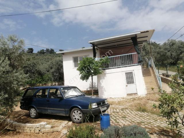 İzmir Torbalı Gold Emlaktan Satılık Bahçeli Köy Evi