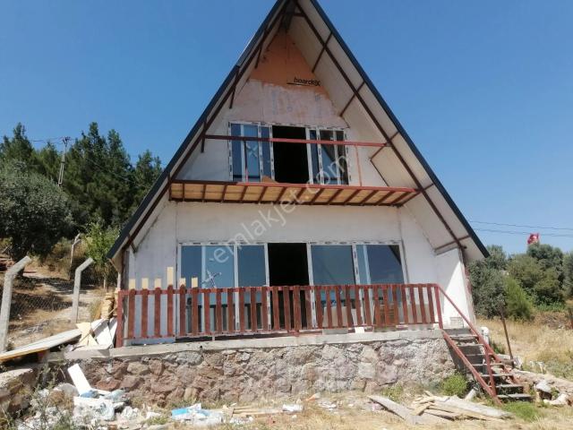 İzmir Torbalı Gold Emlekten Satılık Mustakil Yayla Evi
