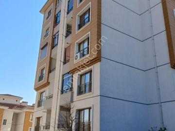 İzmir Tire Toki Bölgesinde Ara Kat Daire