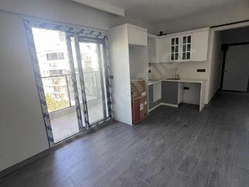 İzmir Türk Koleji Yakını Satılık Site İçi Sıfır 1+1 Daire