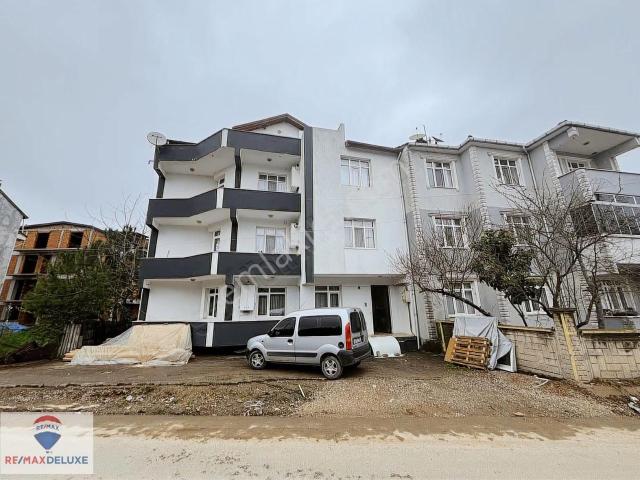 İzmit Alikahya Atatürk Mahallesinde Ara Kat 3+1 Daire