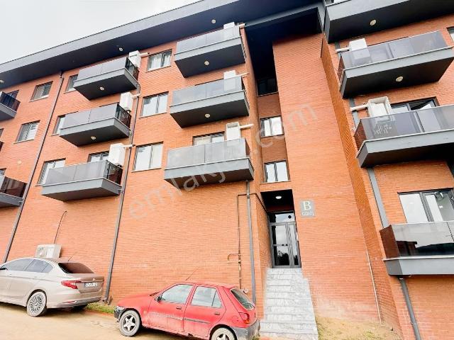 İzmit Kabaoğlu Mh. Arya Rezidans Eşyalı Kiralık 1+1 Daire