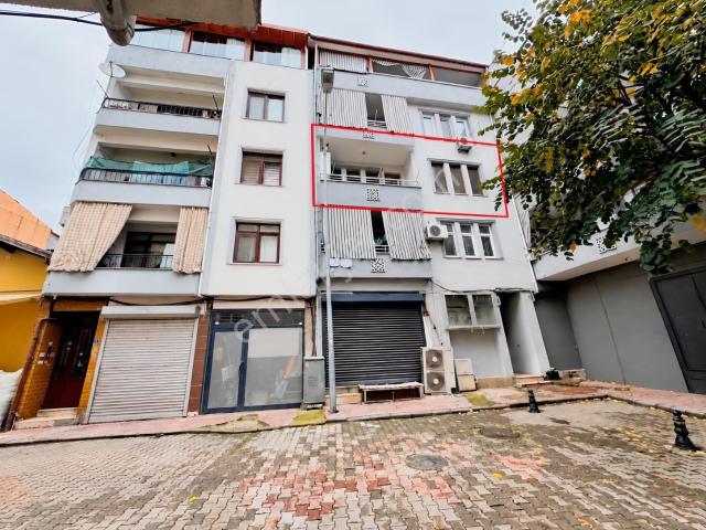 İzmit Karabaş Mahallesinde Yenilenmiş Ve Ferah 3+1kiralık Daire