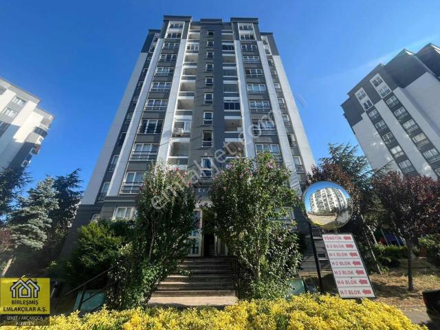 İzmit Kent Konut 1.etap Sitesi 2+1 77 M2 Arakat Kiralık Daire