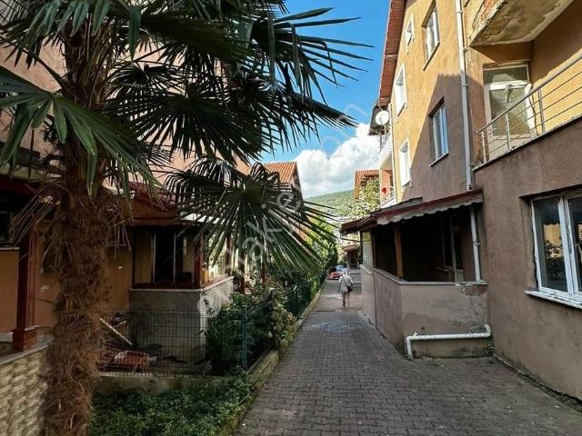 İzmit Kuruçeşme'de Deniz Manzaralı Tripleks Satılık Villa