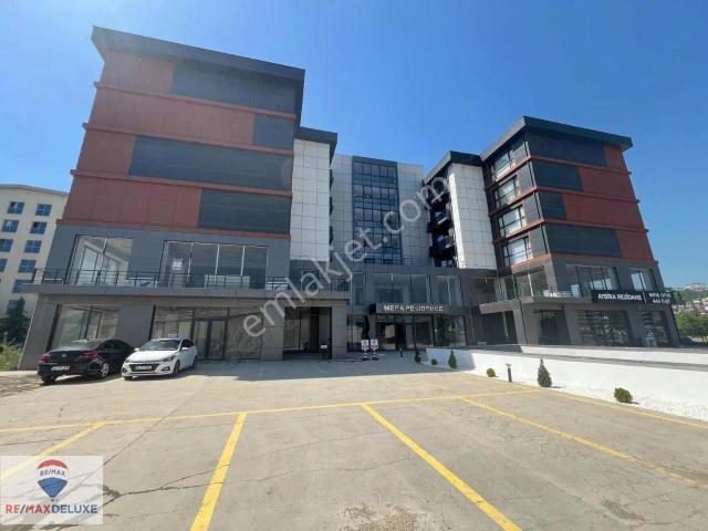 İzmit Mega Residence Satılık Eşyalı 1+1 Arakat