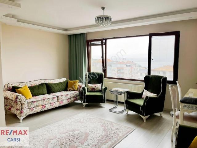 İzmit Merkez Orduevi Satılık 3+1 Deniz Manzaralı Ara Kat Daire