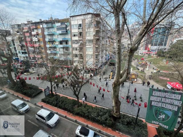 İzmit Merkez Yürüyüş Yolu Üstü Geniş 3+1 Daire