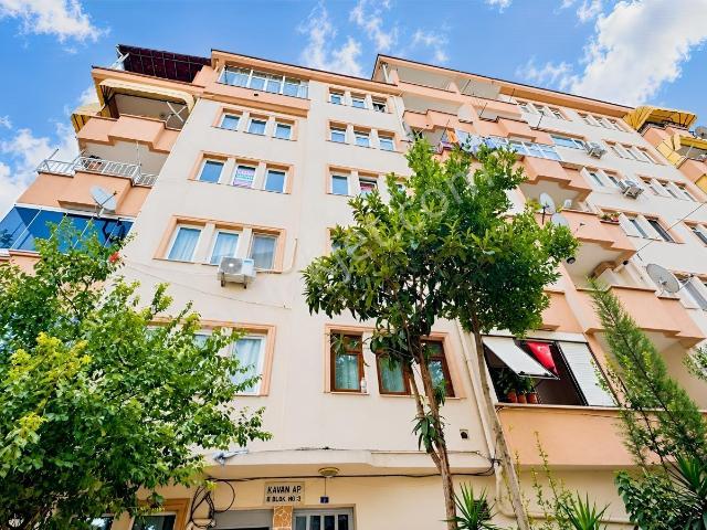 İzmit Turgut Mahallesinde 87m² 3+1 Kiralık Daire