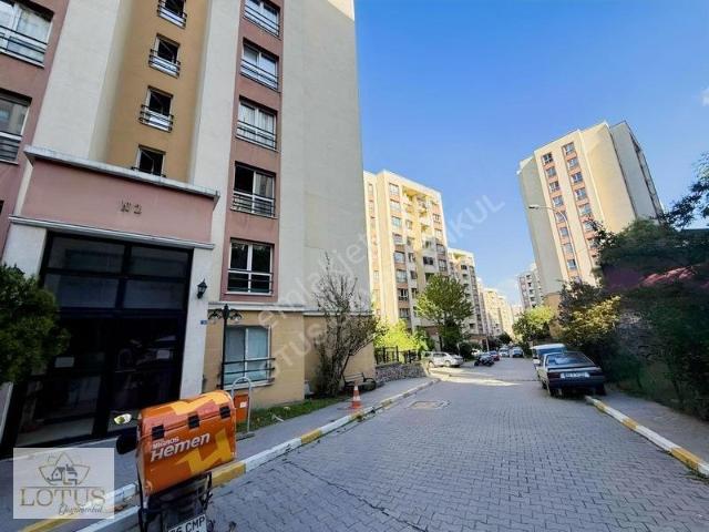 İzmit Üniversite Güzergahı Kent Konut 3.etap 1+1 Eşyalı Kiralık