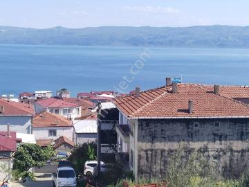 İznik Göl Manzaralı Köy Evi Ve Arsası