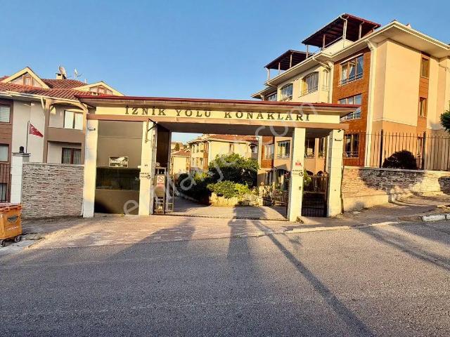 İznik Yolu Konaklarında Kiralık 3+2 Daire