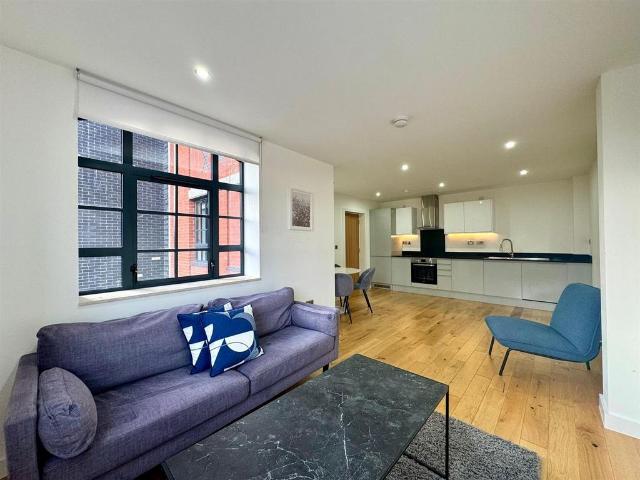 Icomm Technologies, 37 55 Camden Street, Park Central, B1 3BP, United Kingdom | 2 bed apartment for rent #138313754 | Rentberry