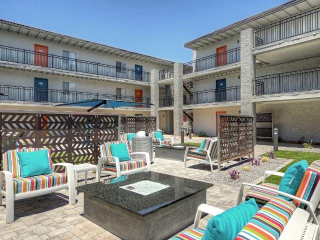 Icon on Central 1 Bedroom Apartment for Rent at 77 W Coolidge St, Phoenix, AZ 85013